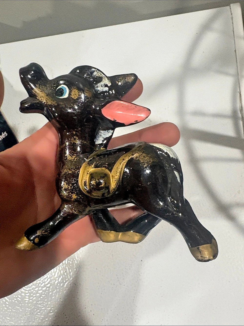 TILSO Vintage Dog Sculpture Black & Gold